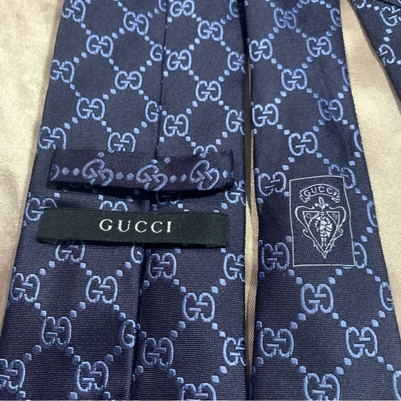 Gucci Tie Black and Blue - Picture 3 of 6